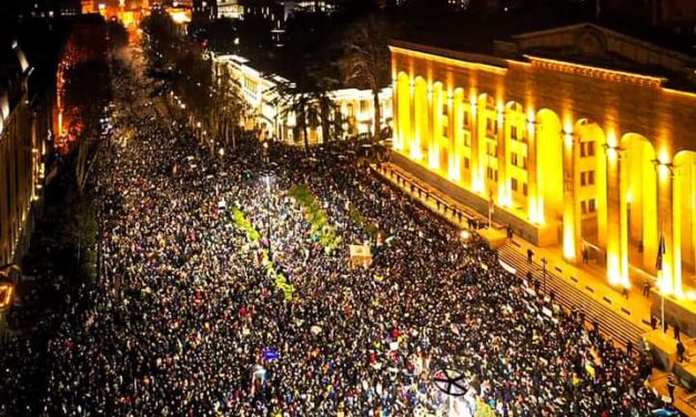 تظاهرات فى جورجيا للتضامن مع أوكرانيا