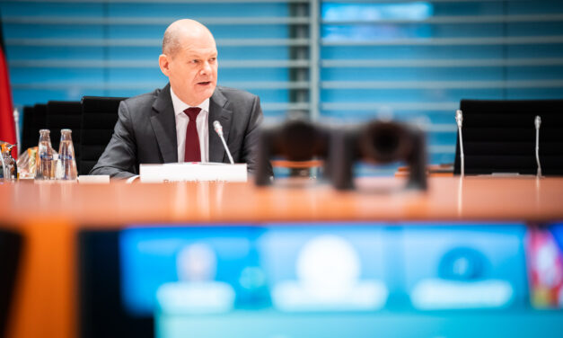 Verbündete schließen russische Banken aus SWIFT aus