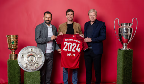 مولر يجدد عقده حتي 2024