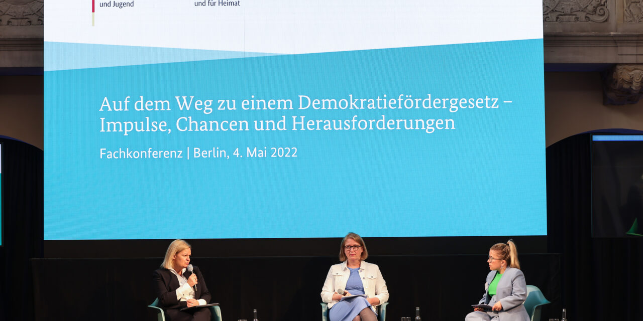 Beteiligungsverfahren zum Demokratiefördergesetz erfolgreich abgeschlossen