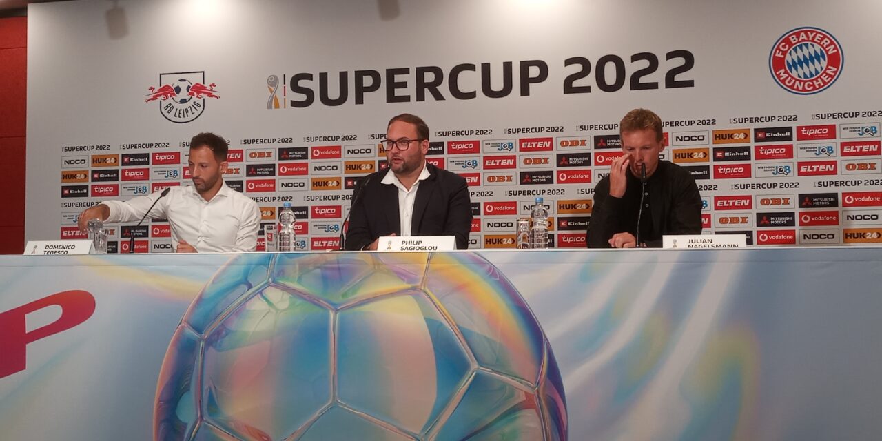 المدير الفني لبايرن ميونخ يشيد بأداء ساديو ماني