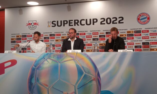 المدير الفني لبايرن ميونخ يشيد بأداء ساديو ماني