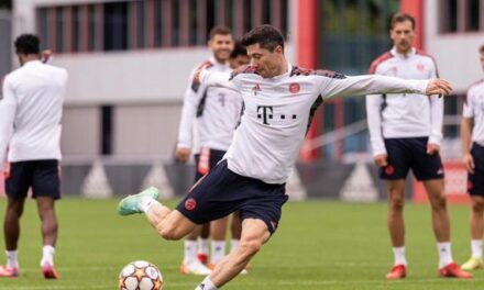 ليفاندوفسكي ينتقل إلي برشلونة