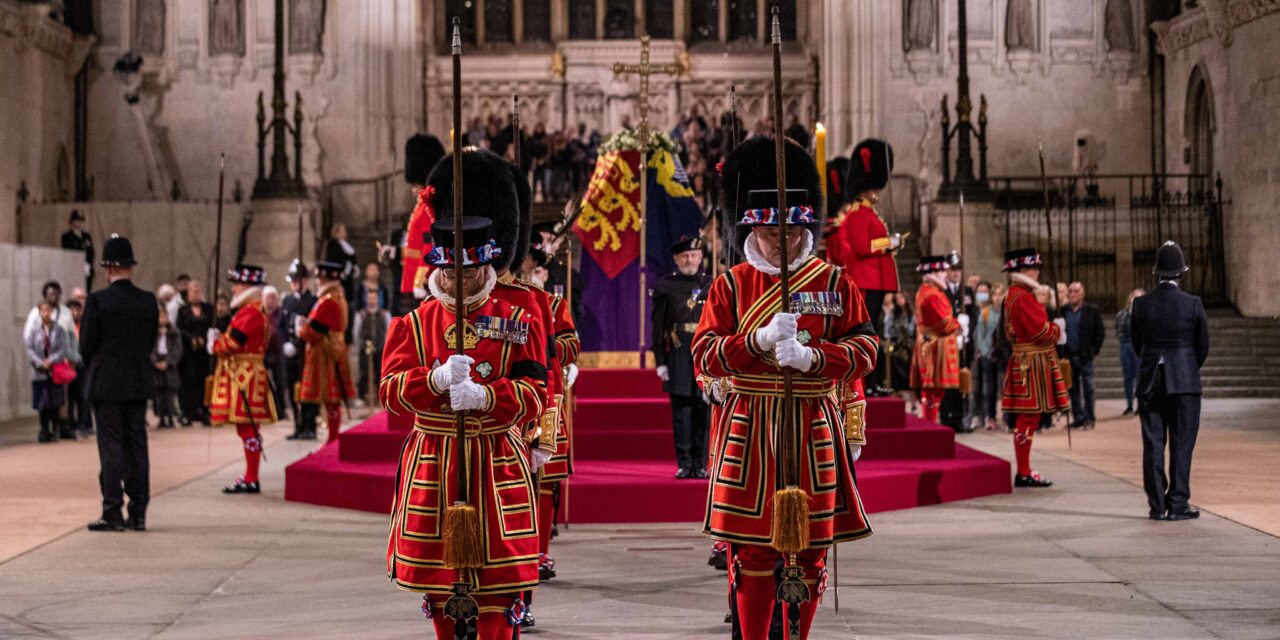 تشييع جثمان الملكة اليزابيث اليوم