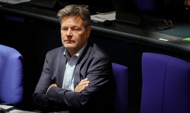 Habeck fällt im Politiker-Ranking zurück
