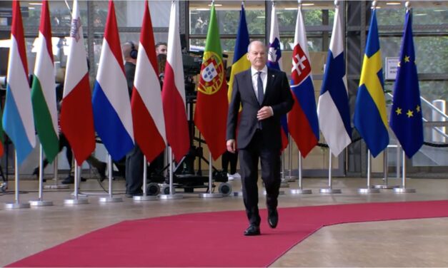 Scholz telefoniert mit Premierminister Sunak