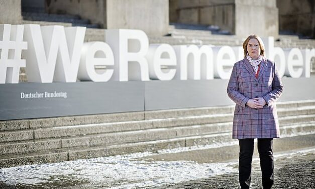    البرلمان الألمانى يشارك في حملة التذكارية لليهود