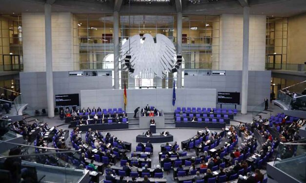 جلسة استماع في البرلمان الألماني لزيادة أموال الخدمة التطوعية