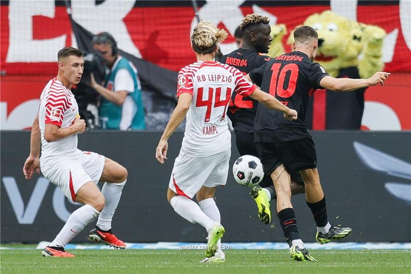 Leverkusen trumpft auf und schlägt Leipzig