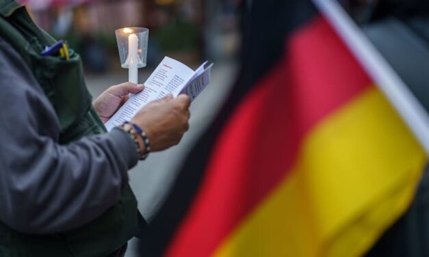 Roth: Die deutsche Einheit ist einer der glücklichsten Momente der deutschen Geschichte.