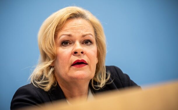 Stärkung der Demokratie liegt in der Verantwortung der gesamten Gesellschaft