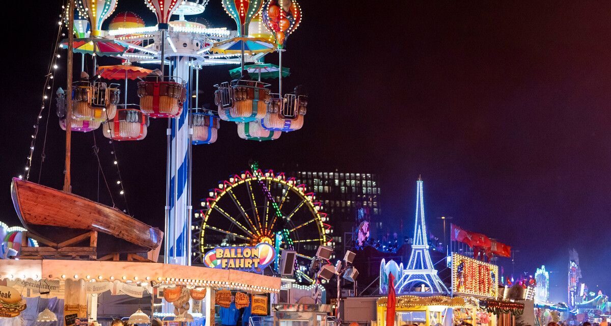 حزب البديل يطالب بمحاسبة دعاة العنف في أعياد الميلاد