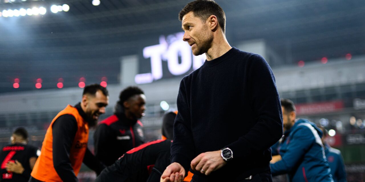 Bayer Leverkusen siegt 3:0 und hält den FC Bayern auf Distanz