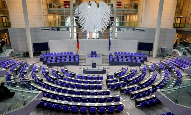 AFD: Bundestagsverkleinerung muss kommen