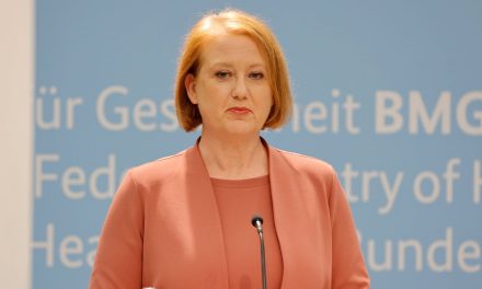 Bundesministerin Lisa Paus beim EPSCO-Rat in Brüssel