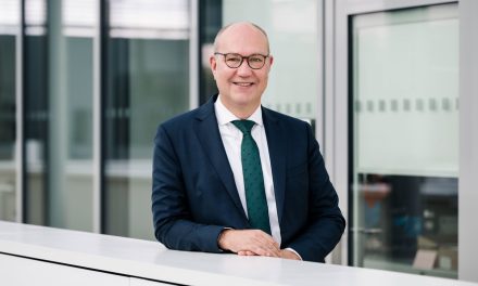 Mehr in Demokratie und Zusammenhalt investieren