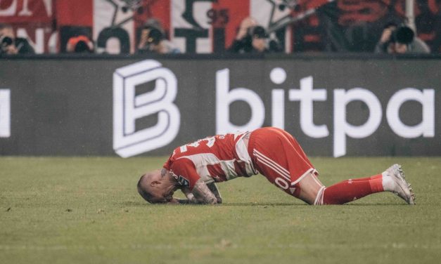 Drama in der Bundesliga-Relegation : Bochum hält sensationell die Klasse