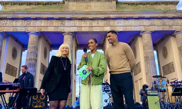 برلين تطلق برنامجها الفني لبطولة يورو ٢٠٢٤