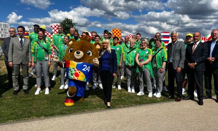 Ein berliner bär für jede nation