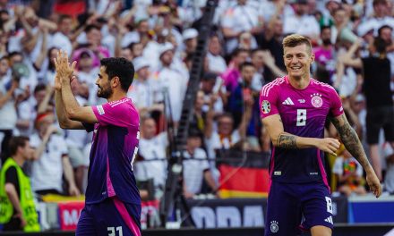 EM-ACHTELFINALE: Deutsche Feier im Stuttgarter Kessel