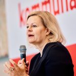 وزيرة الداخلية الألمانية تجتمع مع خبراء مكافحة التطرف