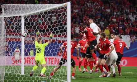 Demiral feiert EM-Tor für die Türkei mit Wolfsgruß