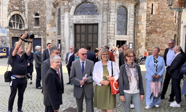 „Aachener Erklärung für Frieden und gesellschaftlichen Zusammenhalt“ unterzeichnet