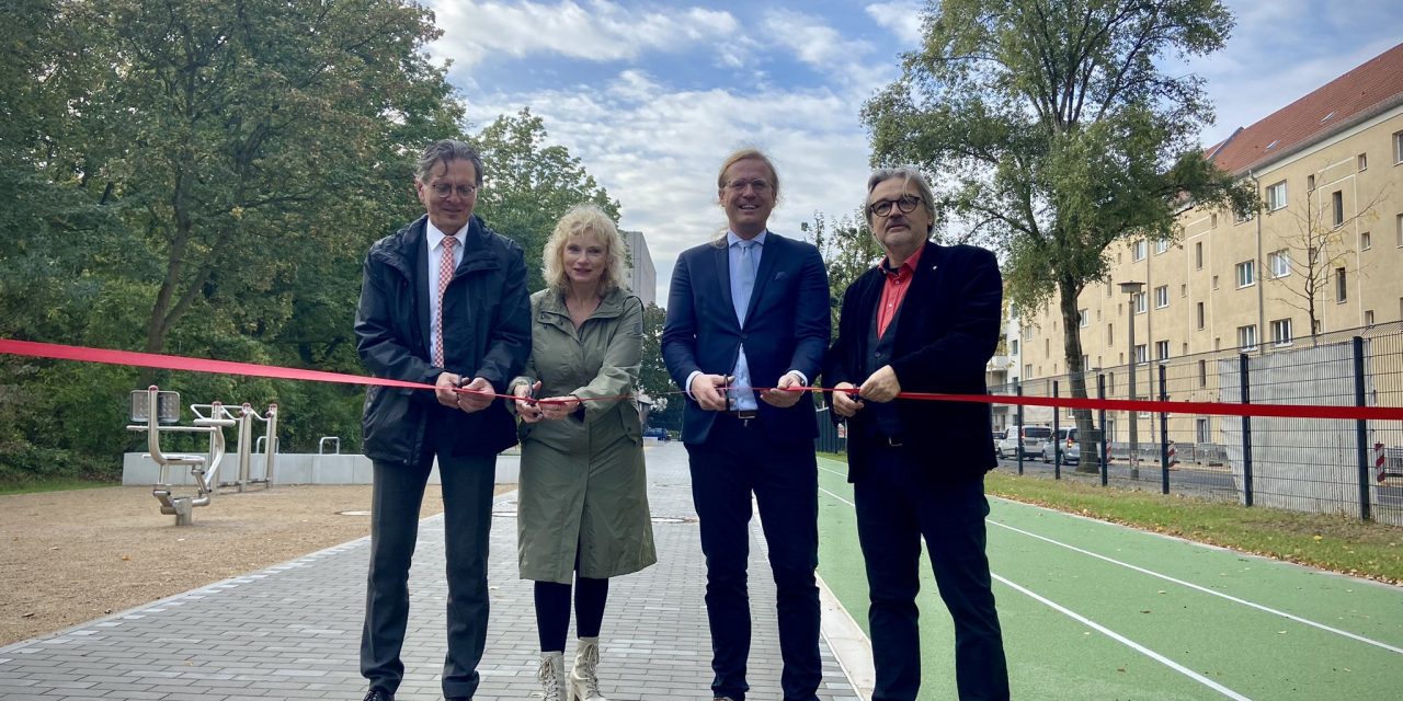 Fuß- und Radwegbrücke in Adlershof eröffnet und für den Verkehr freigegeben