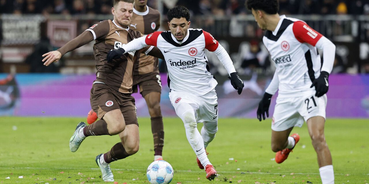 مرموش يقترب من السيتي