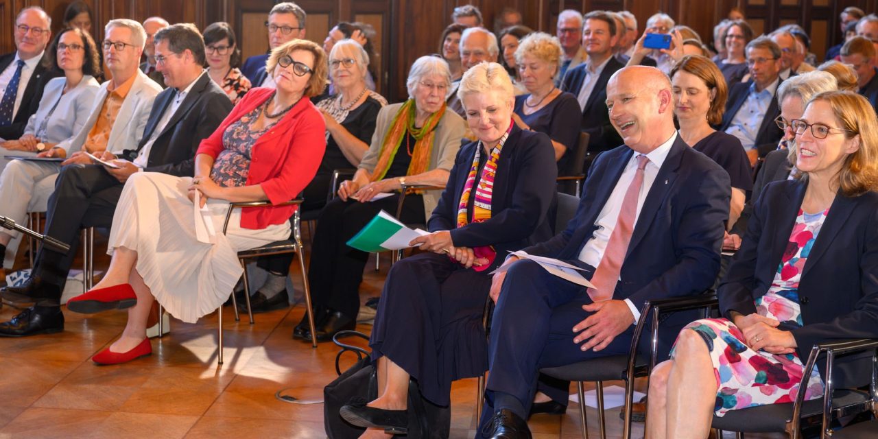 Wissenschaftssenatorin gratuliert Heinz Maier-Leibnitz-Preisträgerin