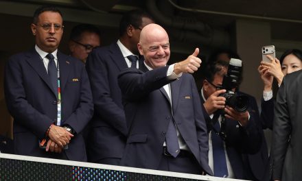 FIFA vor der Zerreißprobe: Europas Fußball stellt sich gegen Infantinos Milliardenplan