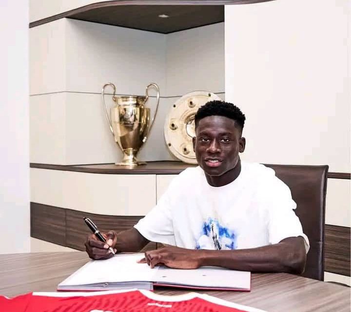 Bayern bindet Bara Ndiaye bis 2031