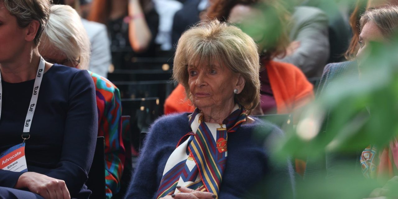 Charlotte Knobloch und Bernd Neuendorf setzen ein Zeichen gegen Antisemitismus
