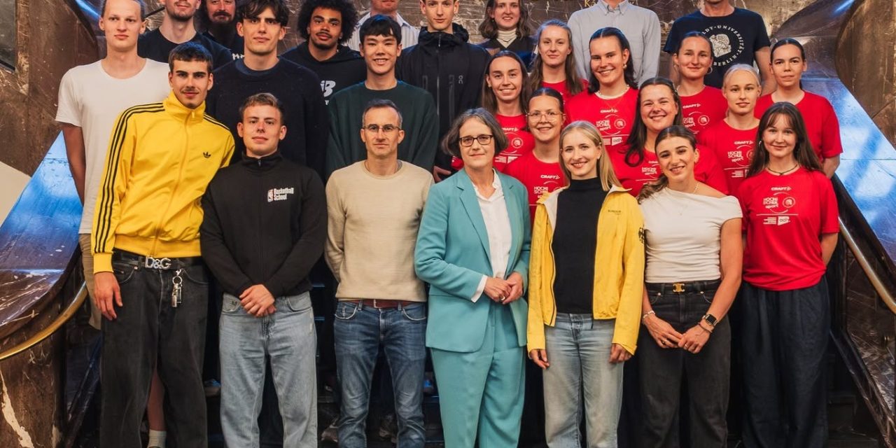 Ostflügel des Hauptgebäudes der Humboldt-Universität öffnet zum Wintersemester
