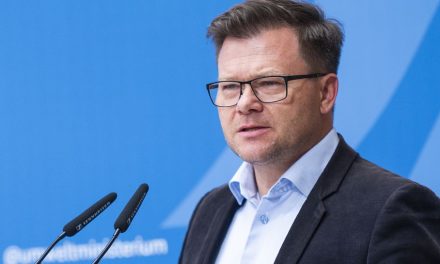 Weniger Bürokratie für Tierhalter: Stallumbauten bekommen mehr Zeit