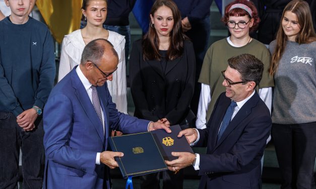 Merz und Burnham besiegeln eine neue Ära der Zusammenarbeit
